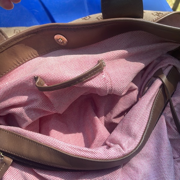 Dooney & Bourke 1975 taupe brown pink interior 16”/12” strap down 11” - Picture 9 of 17